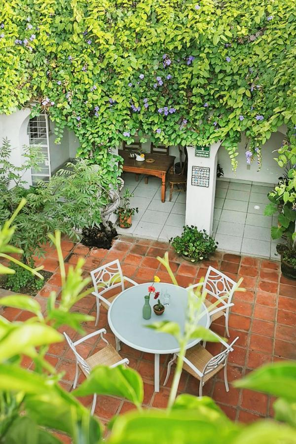 Casa Canario Hostel Guadalajara Bagian luar foto