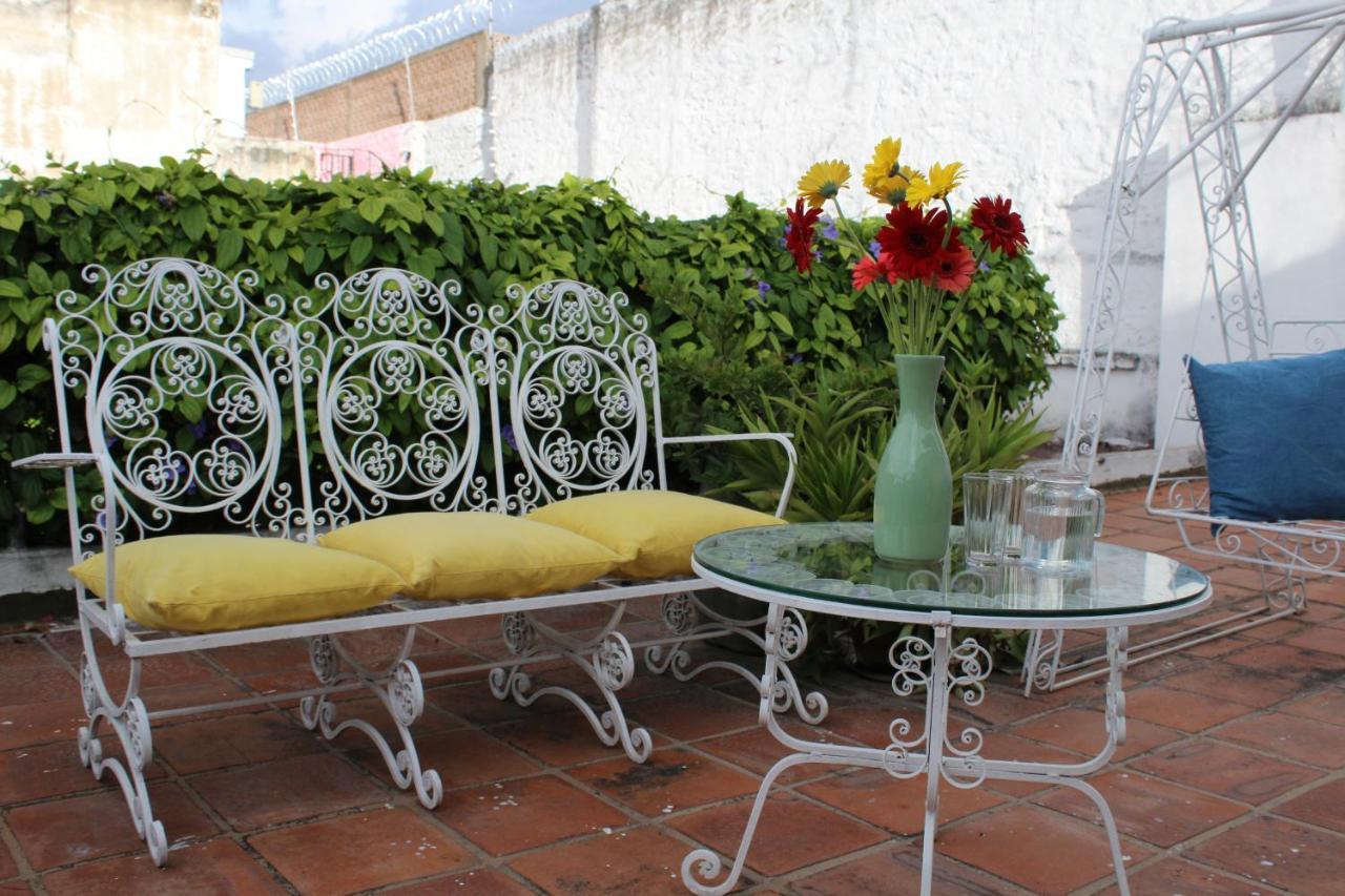 Casa Canario Hostel Guadalajara Bagian luar foto