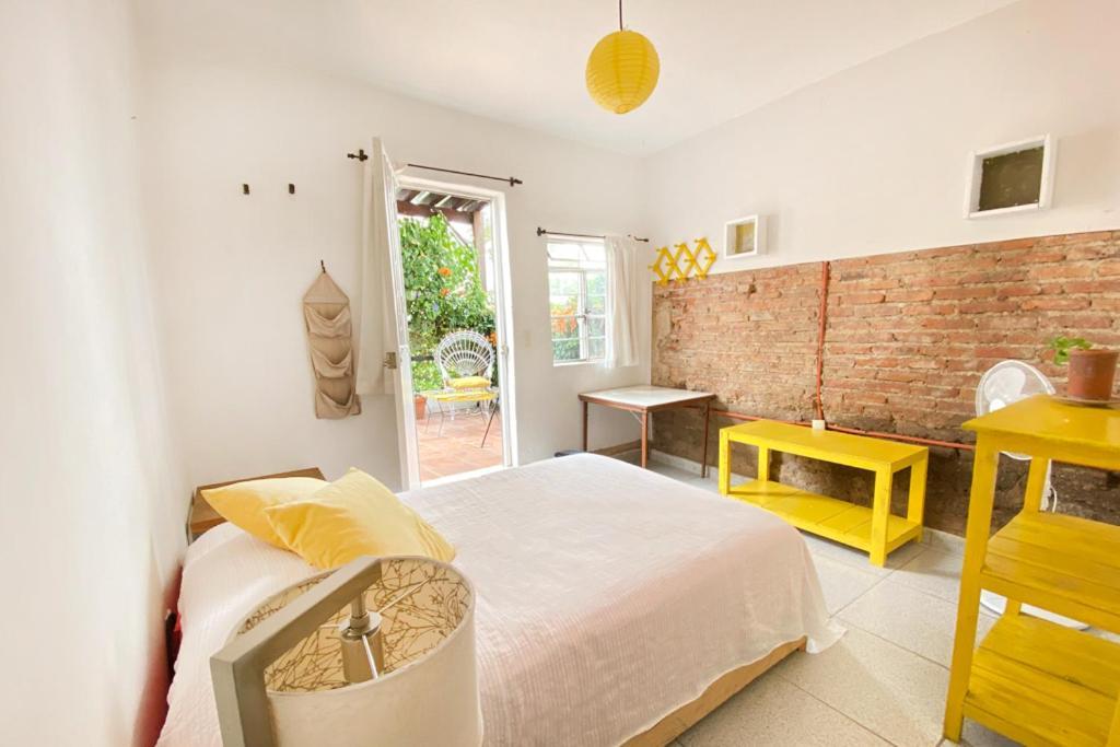 Casa Canario Hostel Guadalajara Bagian luar foto