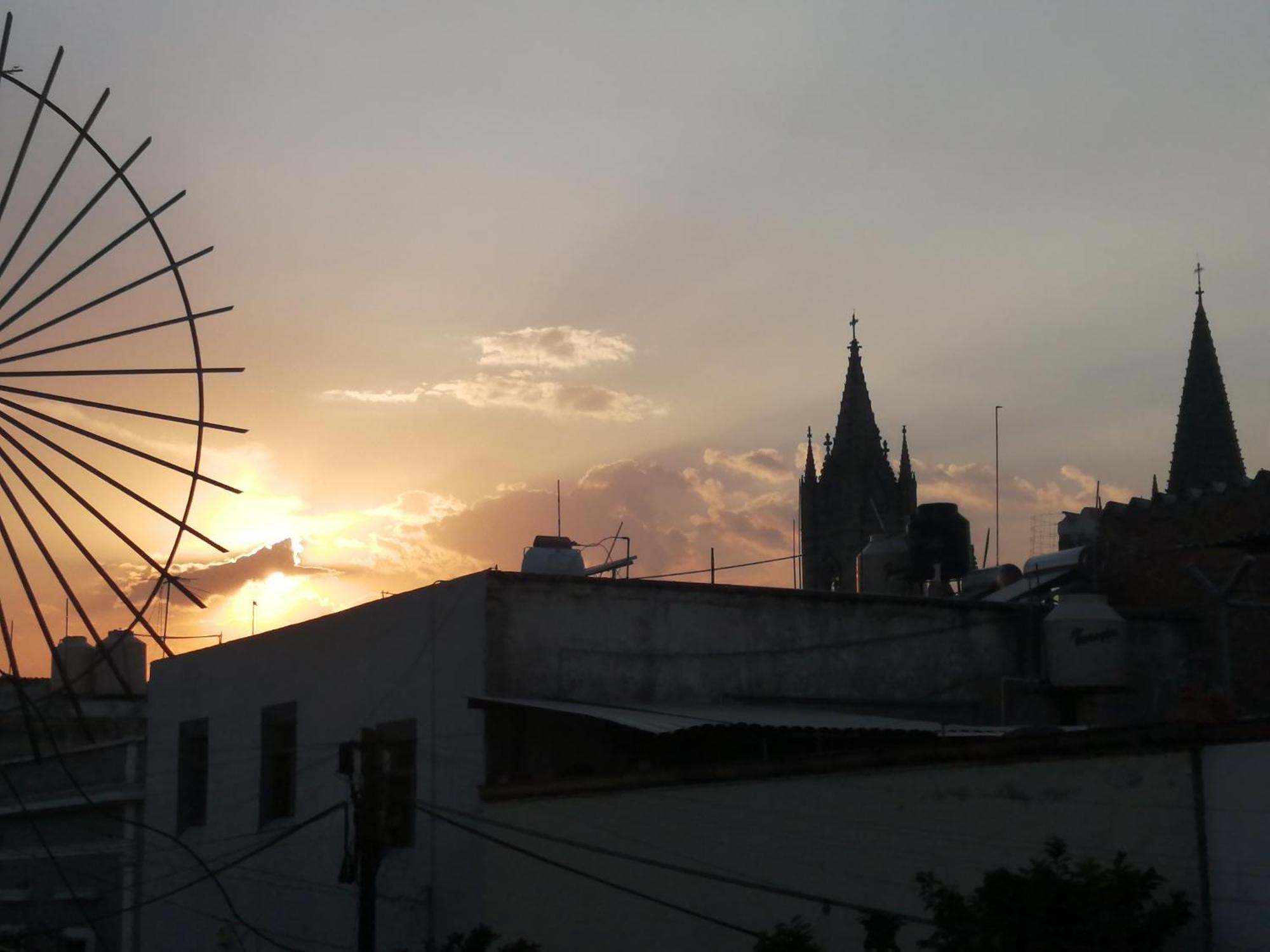Casa Canario Hostel Guadalajara Bagian luar foto