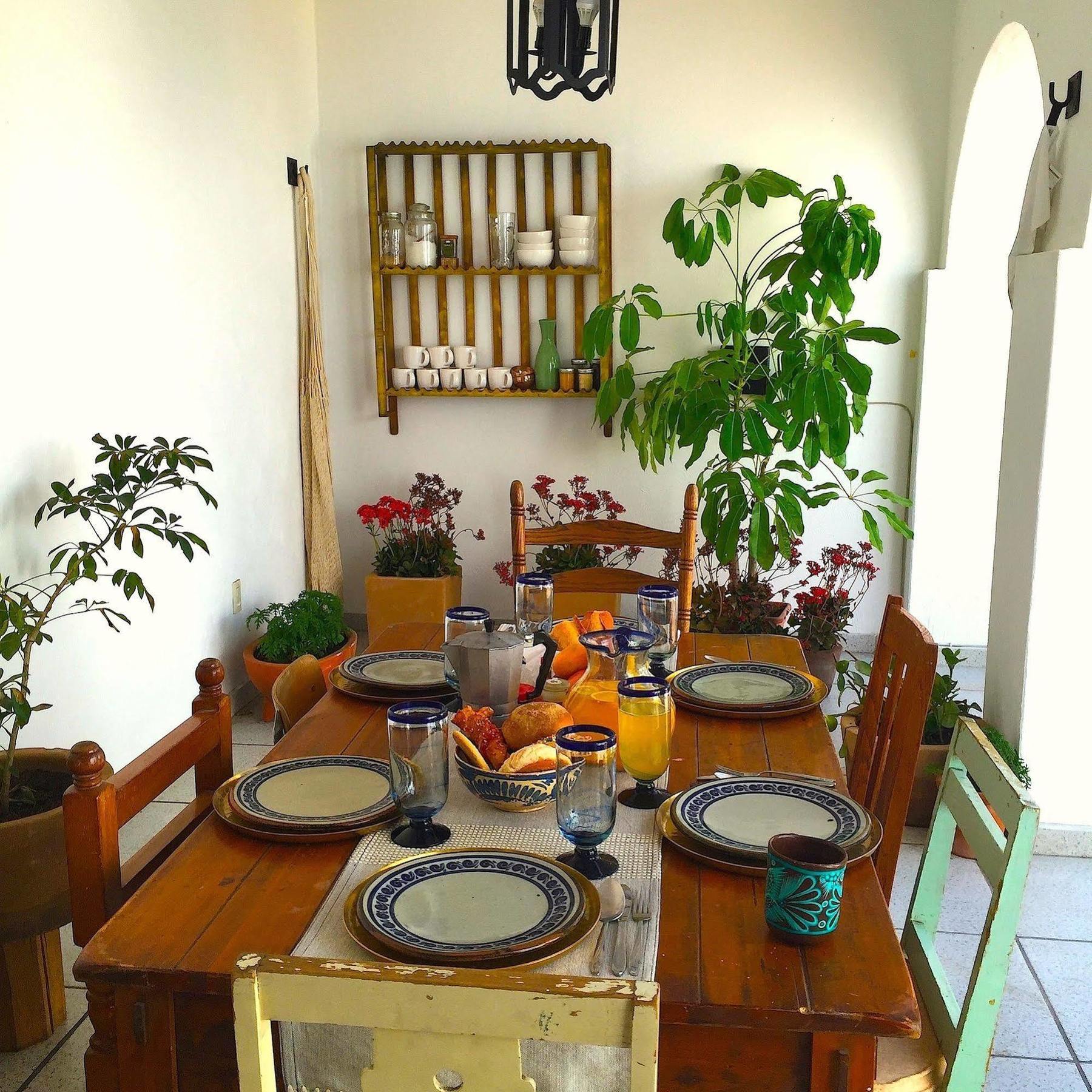 Casa Canario Hostel Guadalajara Bagian luar foto