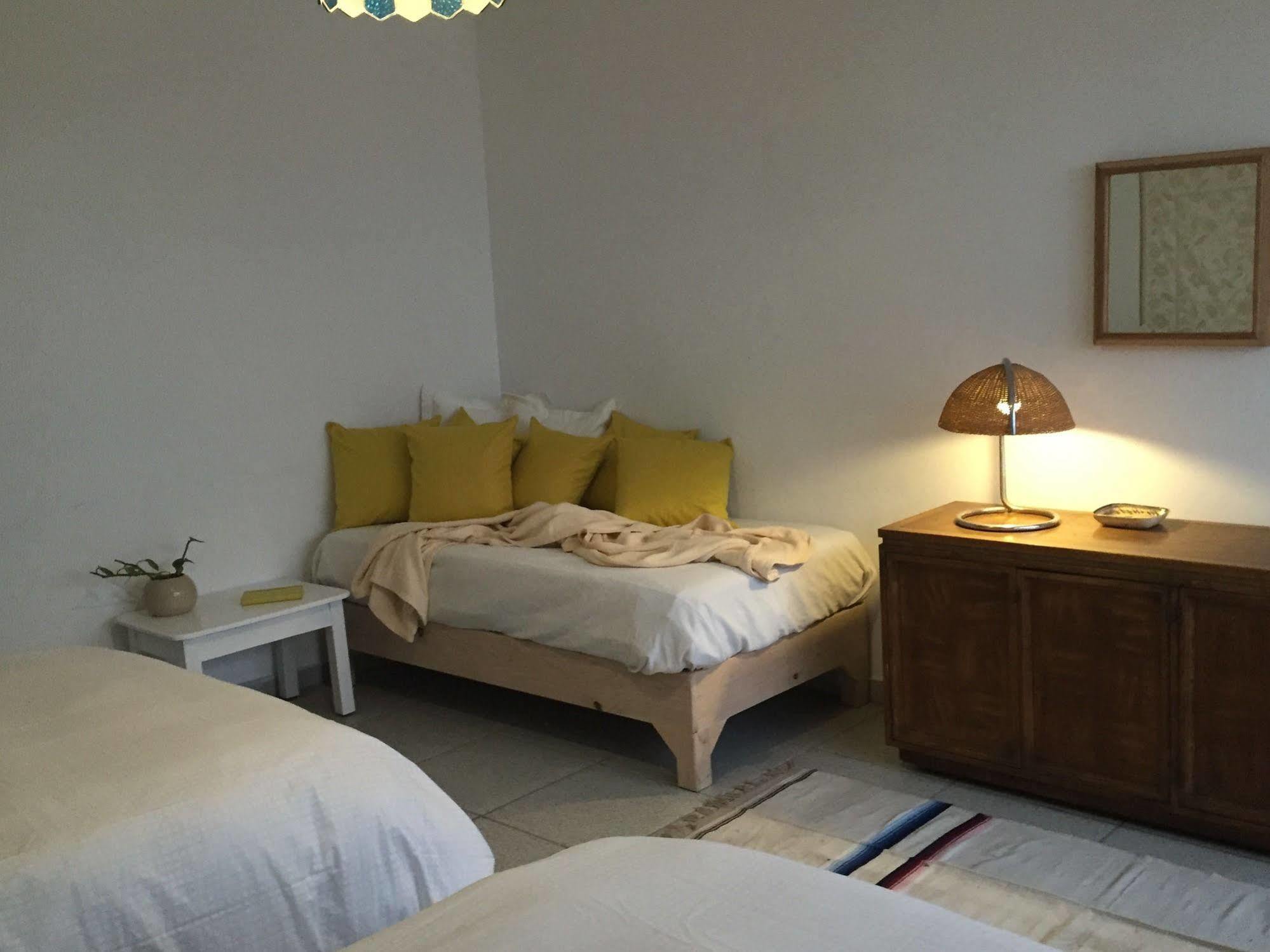 Casa Canario Hostel Guadalajara Bagian luar foto